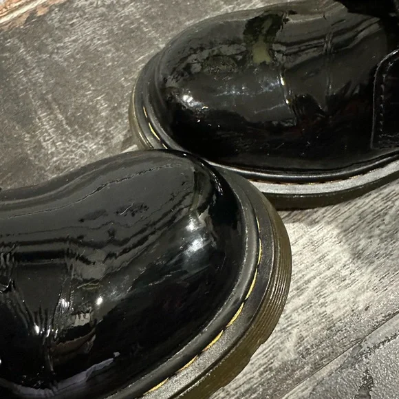 ✨Dr. Martens 1460 8-eye Black Patent Boot✨ - Picture 14 of 14